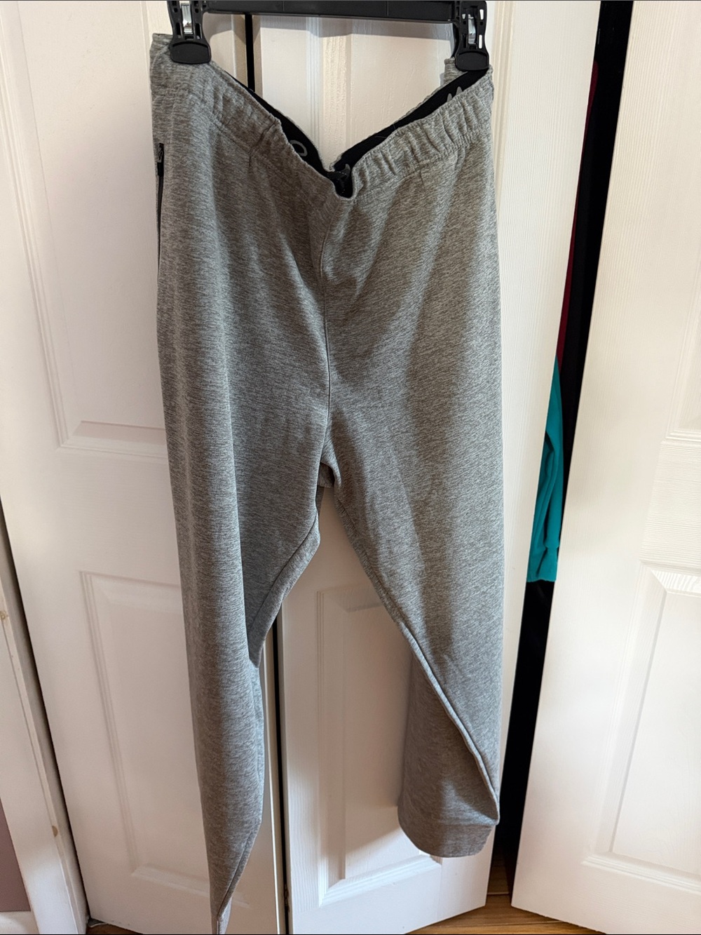 Eddie Bauer Heather Gray Men's Jogger Sweatpants